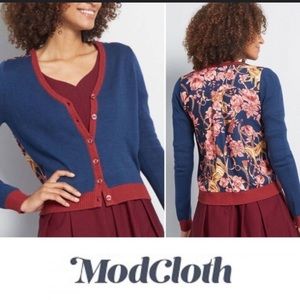 Mod Cloth cardigan sweater with satin print back panel. sz L NWT
